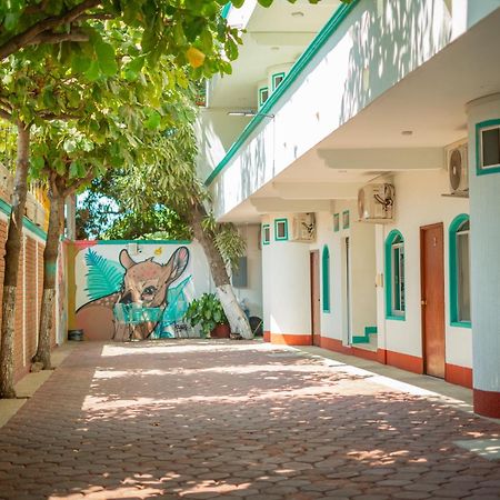 Hotel Gamito Puerto Escondido  Bagian luar foto