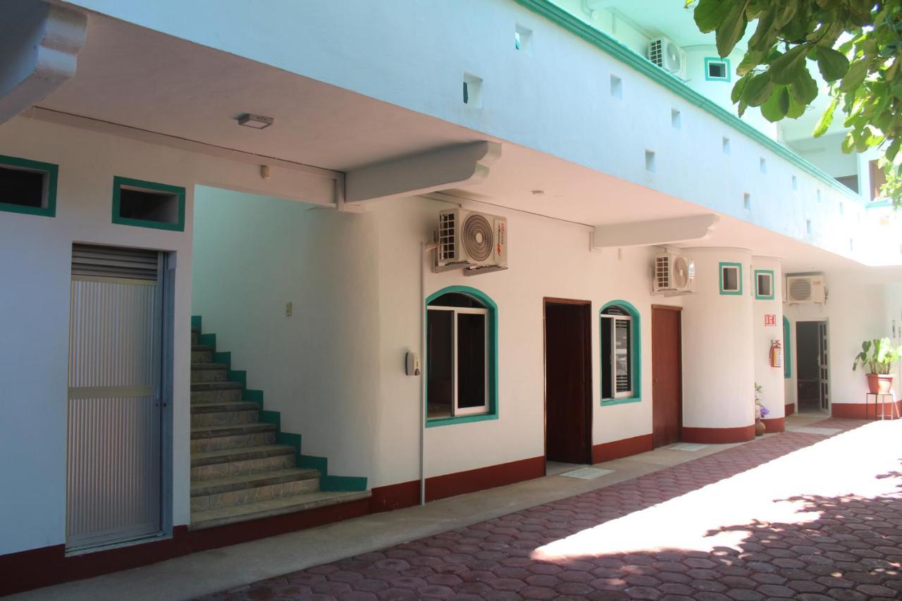 Hotel Gamito Puerto Escondido  Bagian luar foto